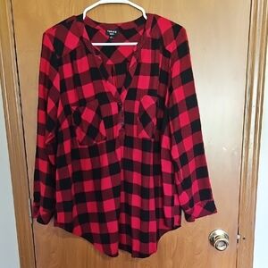 Torrid Red and Black Long Sleeve Relaxed Tunic